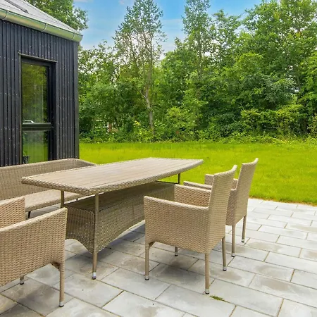 10 Person In Glesborg-by Traum * Glesborg