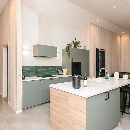 10 Person In Glesborg-by Traum Feriehus *